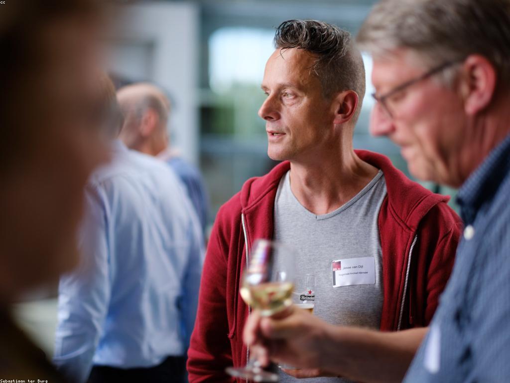 ស្លតកំពុងល្បី: ការសិក្សាពីគំនិតថ្មីនៃមាតិកាឌីជីថល