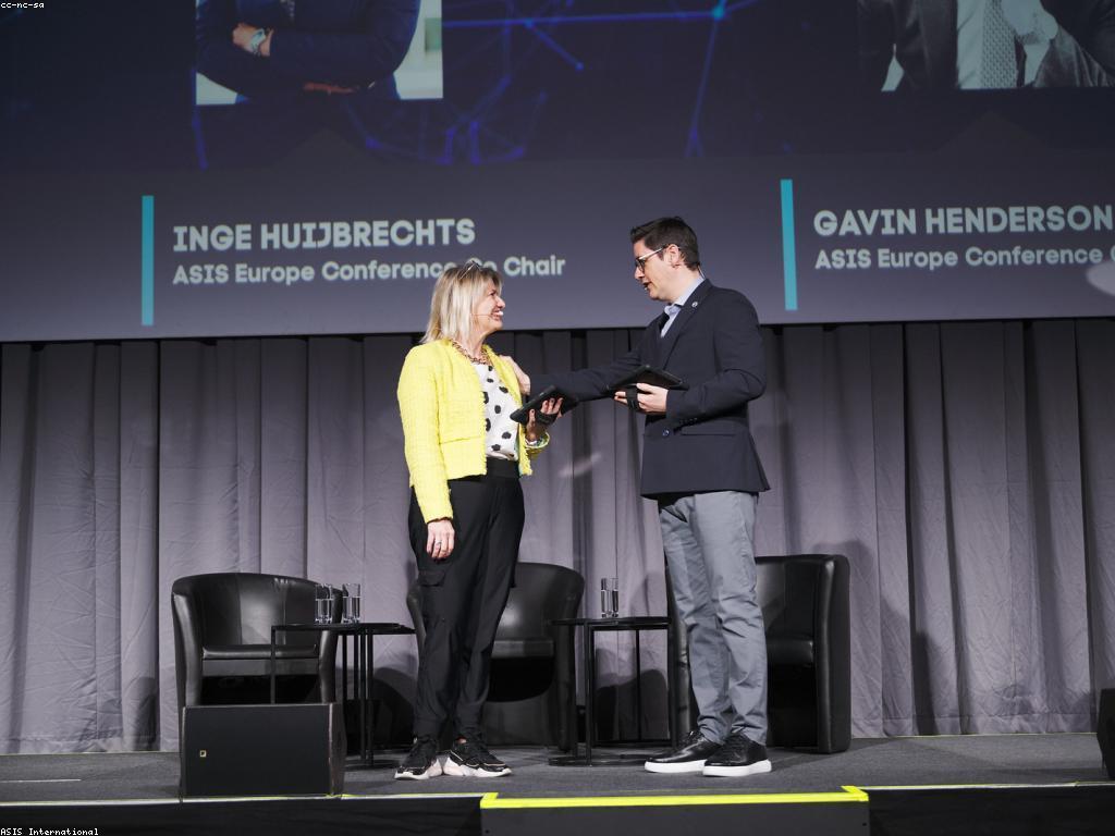 កន្លែងដែលអ្នកអាចរកឱកាសថ្មីក្នុងការប្រកួតអាជីព